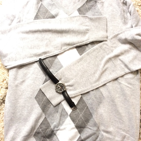 Handsome Argyle Pullover Sweater - Picture 3 of 5